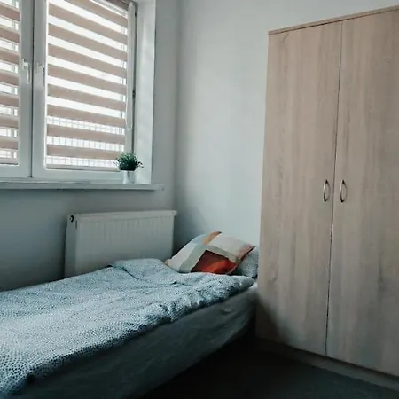 Tanie Spanie Przy Malcie - Zameldowanie Bezobslugowe - * Познань