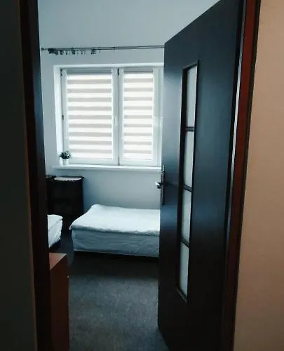 ホステル Tanie Spanie Przy Malcie - Zameldowanie Bezobslugowe - ポズナン