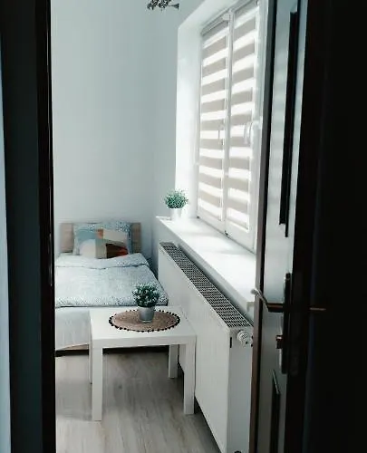 ホステル Tanie Spanie Przy Malcie - Zameldowanie Bezobslugowe -