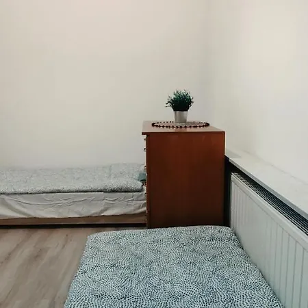 Tanie Spanie Przy Malcie - Zameldowanie Bezobslugowe - Hostel *