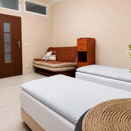 Hostel Tanie Spanie Przy Malcie - Zameldowanie Bezobslugowe -