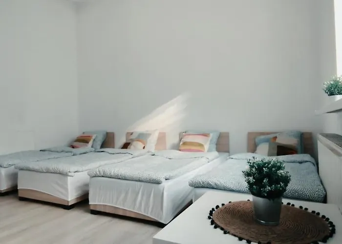 Tanie Spanie Przy Malcie - Zameldowanie Bezobslugowe - 旅馆 *