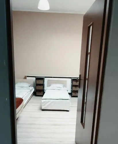 Tanie Spanie Przy Malcie - Zameldowanie Bezobslugowe - Hostel Poznan