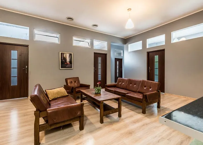 Tanie Spanie Przy Malcie - Zameldowanie Bezobslugowe - Poznan