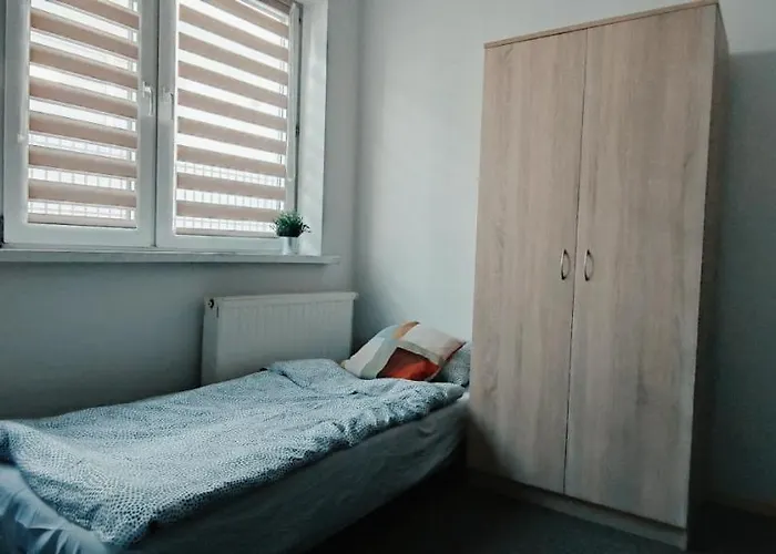 Tanie Spanie Przy Malcie - Zameldowanie Bezobslugowe - * Poznan