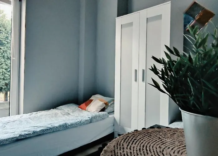 Tanie Spanie Przy Malcie - Zameldowanie Bezobslugowe - * Poznan